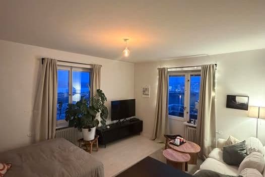 Ljus 1:a vid Hornstull uthyres korttid