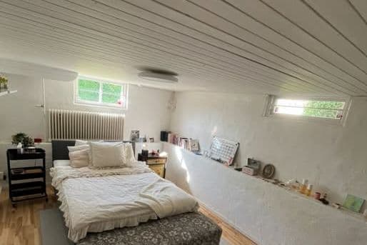 Rum i villa i Hässelby & T-bana