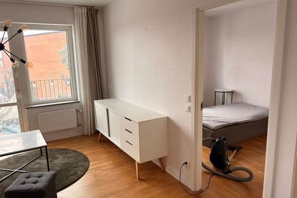 2:a uthyres i Vällingby nära centrum